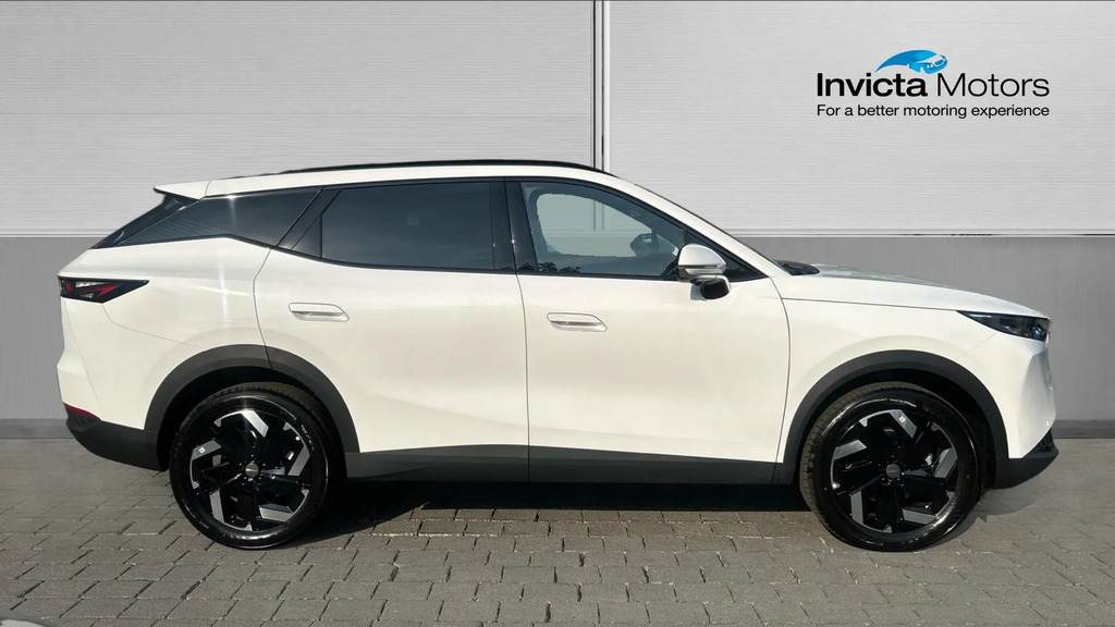 Omoda 7 Petrol Knight PQ26AAT White #2