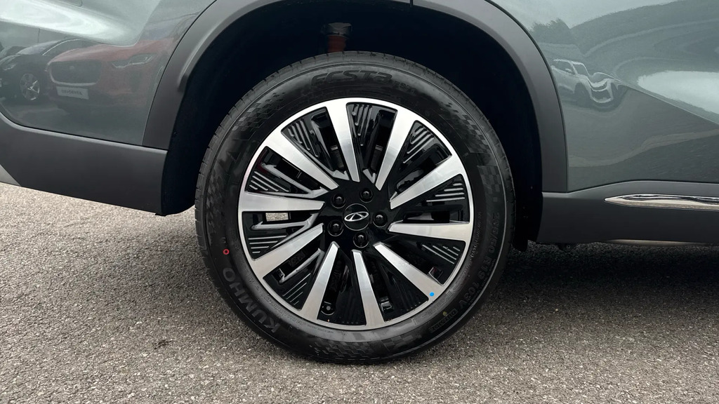 Chery Tiggo 8 Estate Black #17