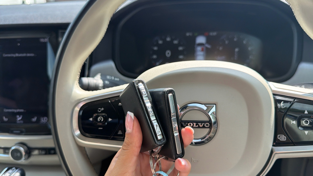 Volvo S90 2L Momentum Plus Blue #22