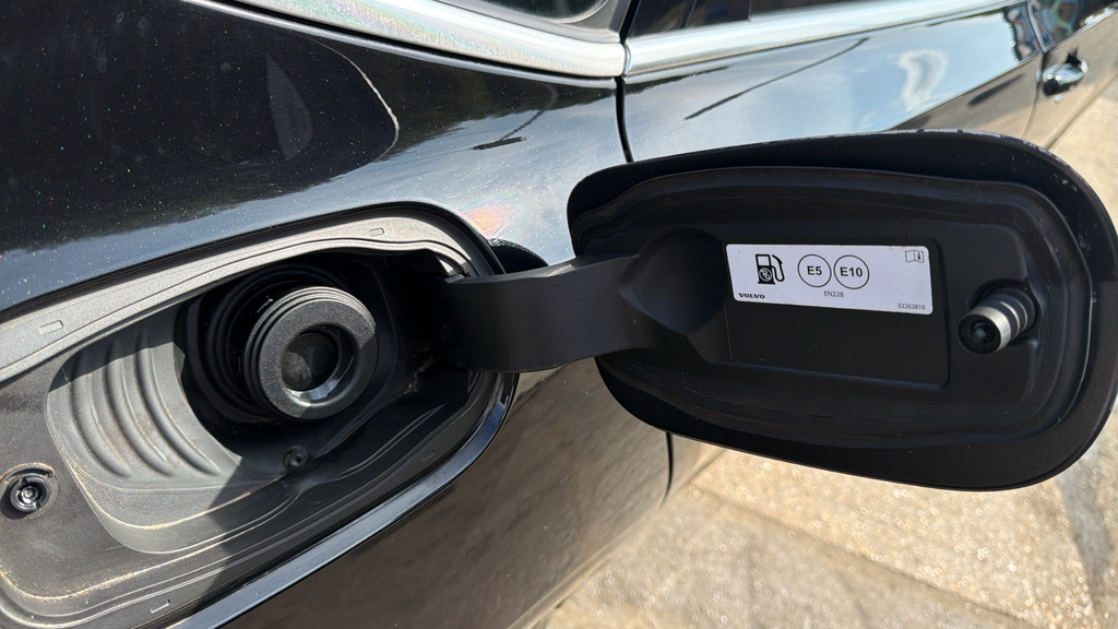 Volvo S90 2L Momentum Plus Blue #21