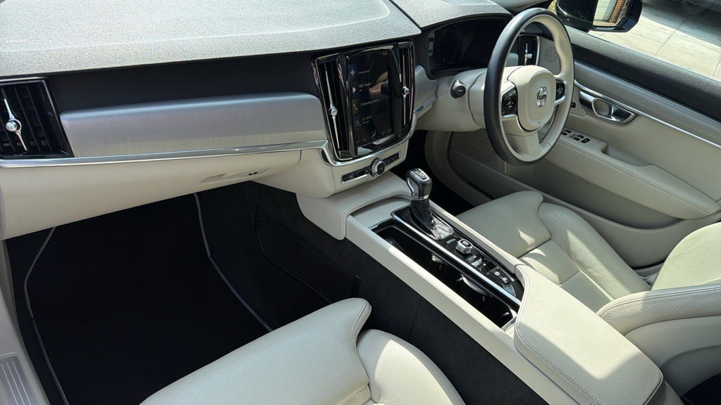 Volvo S90 2L Momentum Plus Blue #10