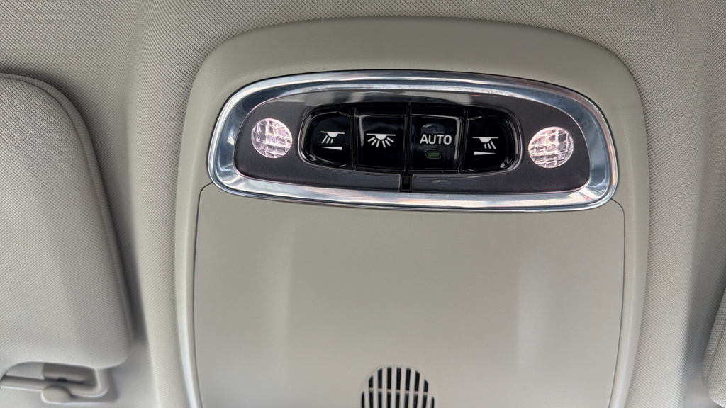 Volvo S90 2L Momentum Plus Blue #38