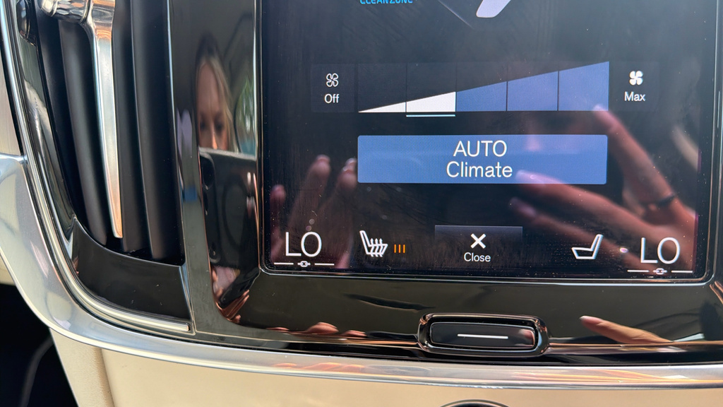 Volvo S90 2L Momentum Plus Blue #28