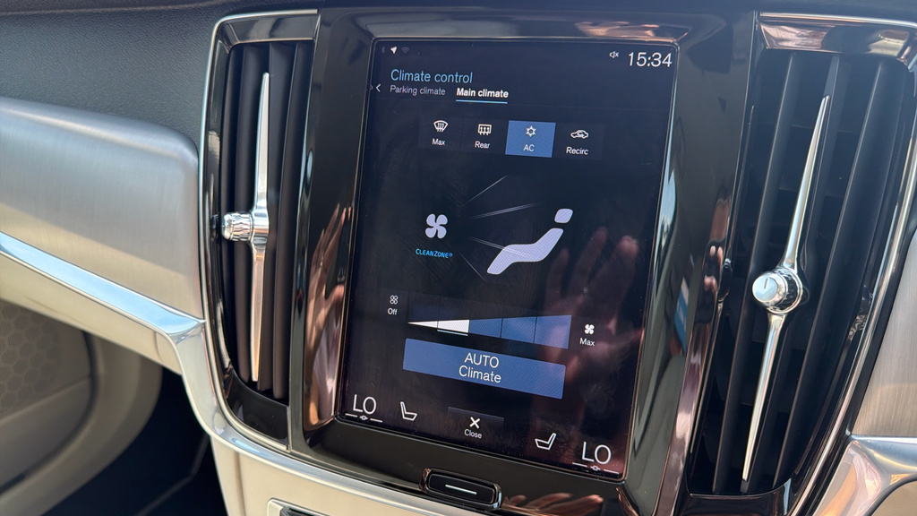 Volvo S90 2L Momentum Plus Blue #26