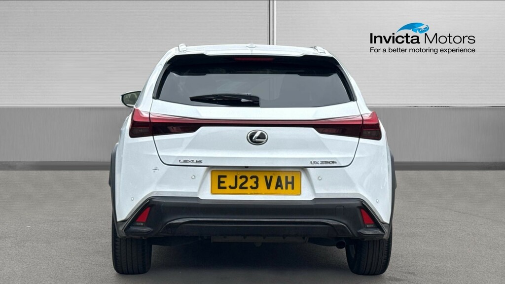 Lexus UX F-sport Design EJ23VAH White #4