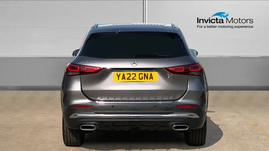Mercedes-Benz GLA Class Exclusive Edition Premium Plus Grey #4