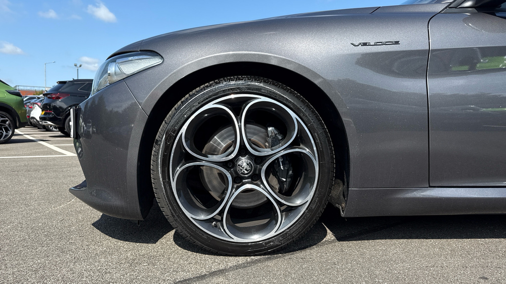 Alfa Romeo Giulia 2.0 Tb Sprint White #17