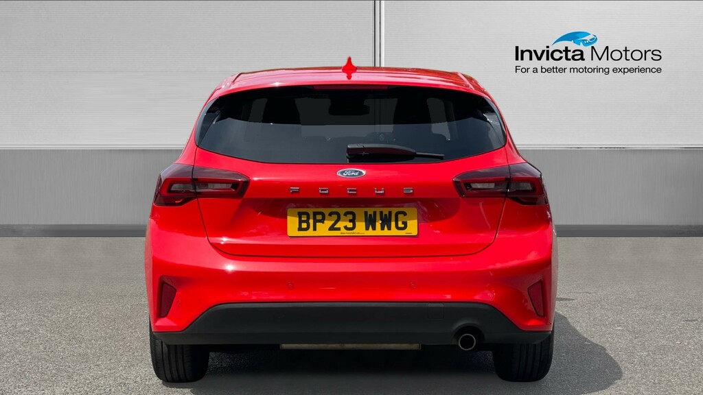 Ford Focus Titanium Red #4