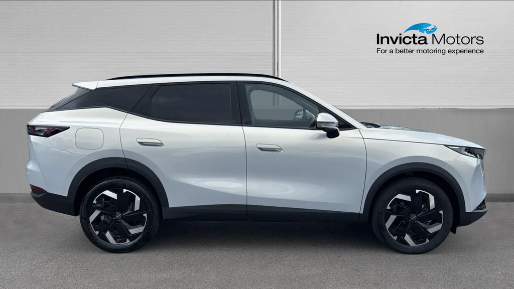 Omoda 7 Shs Plug-in Hybrid Knight Silver #2
