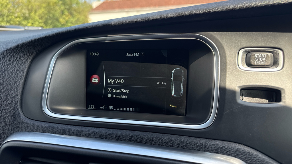 Volvo V40 1.6 D2 R-design Nav Euro 5 Ss 2014 White #32