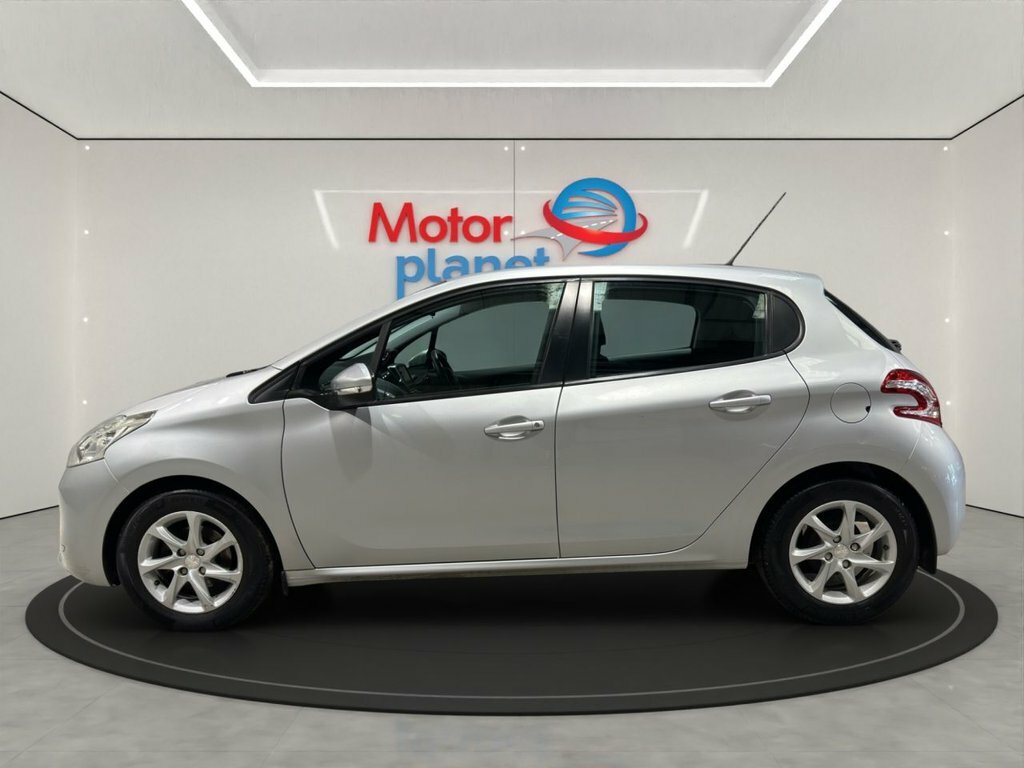 Peugeot 208 1.4L Active Silver #4
