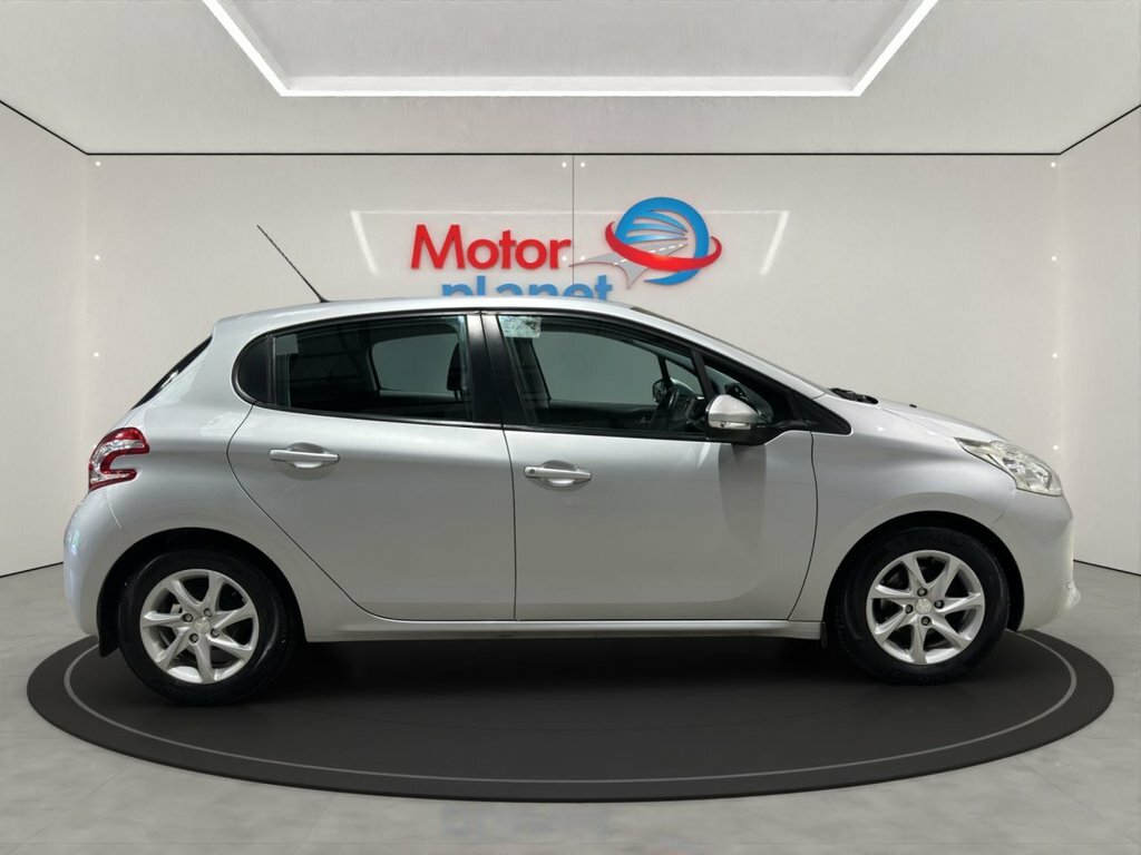 Peugeot 208 1.4L Active Silver #5