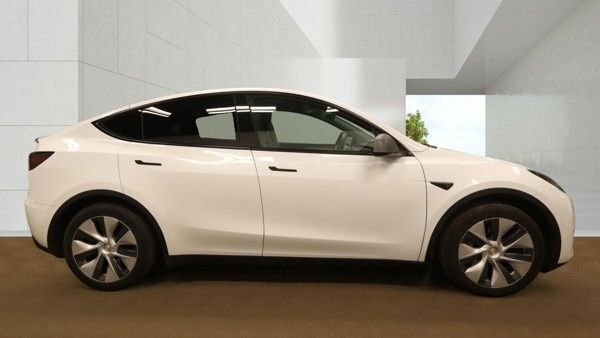 Tesla Model Y Suv White #5