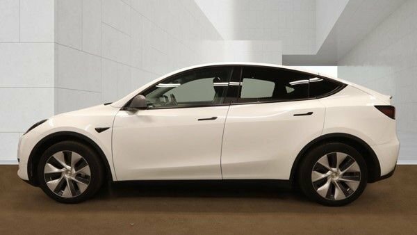 Tesla Model Y Suv White #4