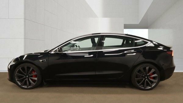 Tesla Model 3 Saloon Black #3