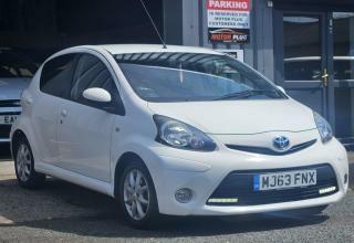 Toyota Aygo Manual White