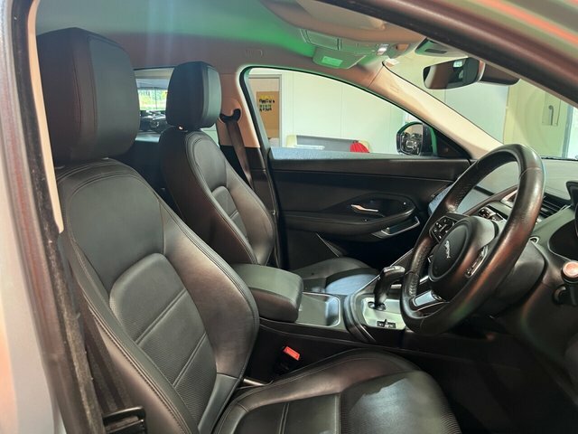 Mercedes-Benz E Class 2.1 E220 Bluetec Amg Line Premium Cabriolet White