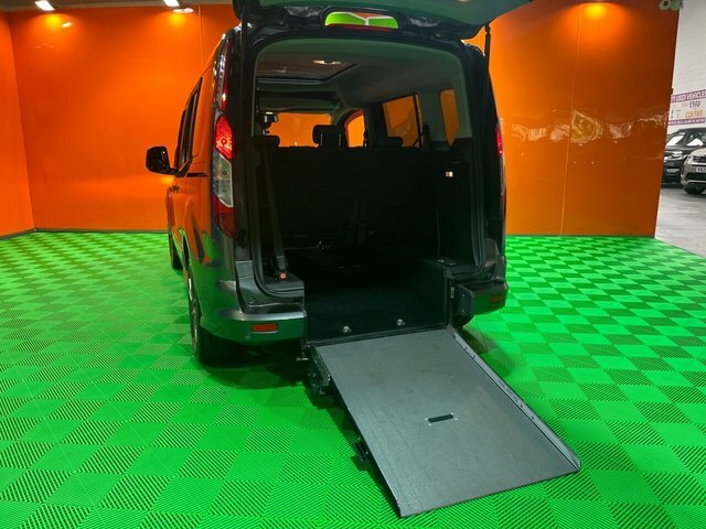 Ford Tourneo Connect 1.5 Tdci Titanium Mpv Powershift Euro 6 Grey