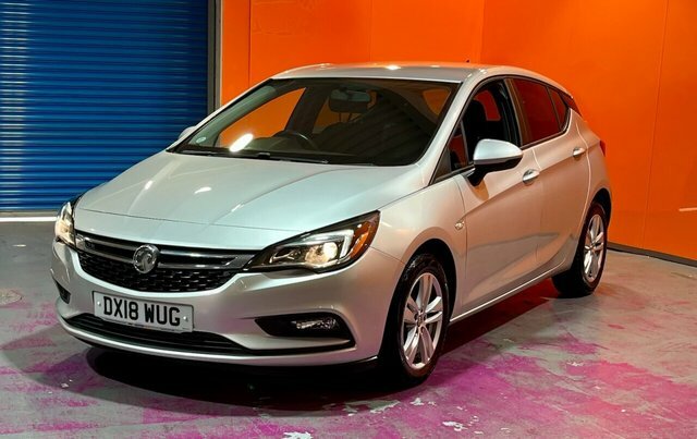 Vauxhall Astra 1.6T 16V 200 Elite Nav Black #26