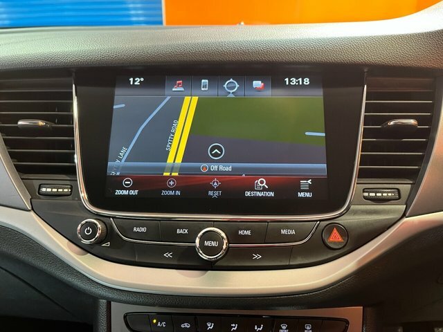 Vauxhall Astra 1.6T 16V 200 Elite Nav Black #15