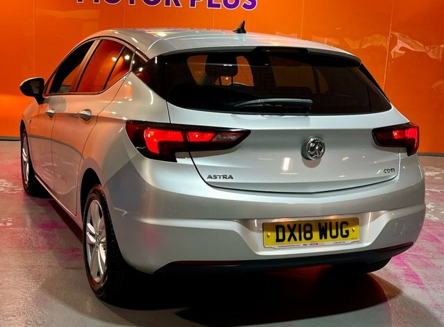 Vauxhall Astra 1.6 Cdti Ecotec Blueinjection Tech Line Nav Hatchb Silver #3