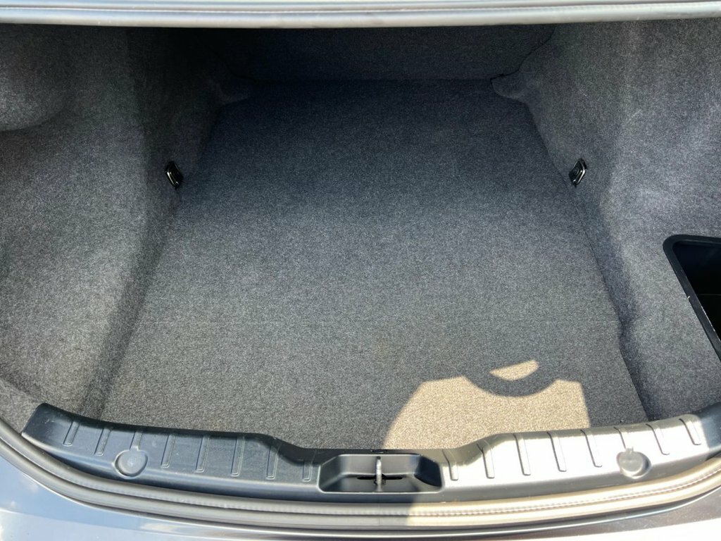 BMW 5 Series 525D Luxury Step Black #4