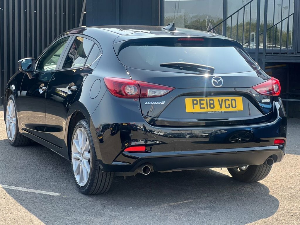 Mazda 3 2.0 Skyactiv-g Sport Nav 2018 Black #20