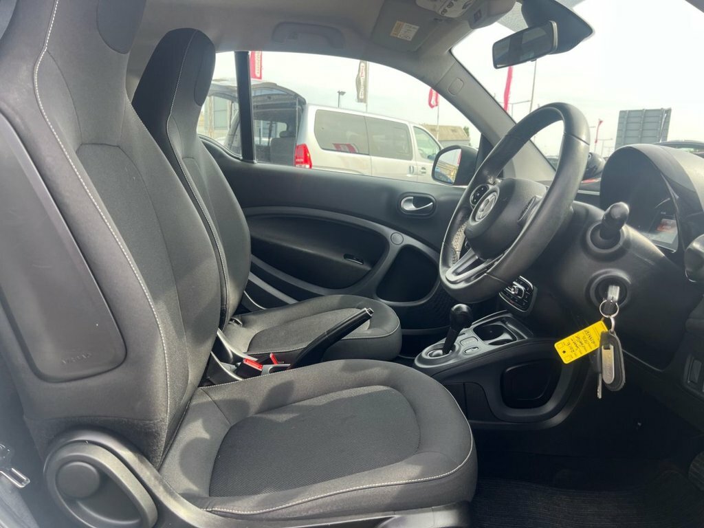Smart Fortwo Coupe 1L Passion Red #4