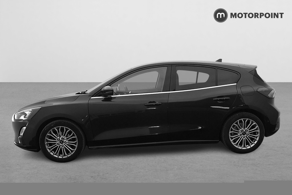 Ford Focus 1.5 Ecoboost 150 Titanium X Red #4