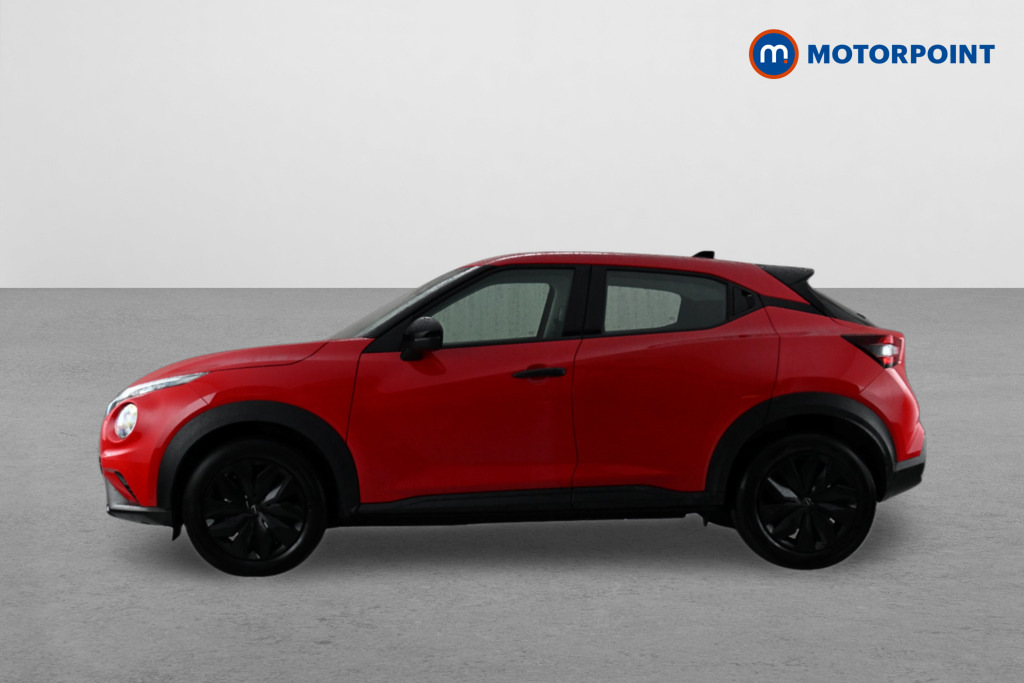 Nissan Juke 1.0 Dig-t Acenta Premium YC25JZP Red #4