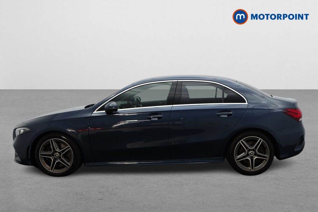 Mercedes-Benz A Class A250 Amg Line LM70XUW Blue #4