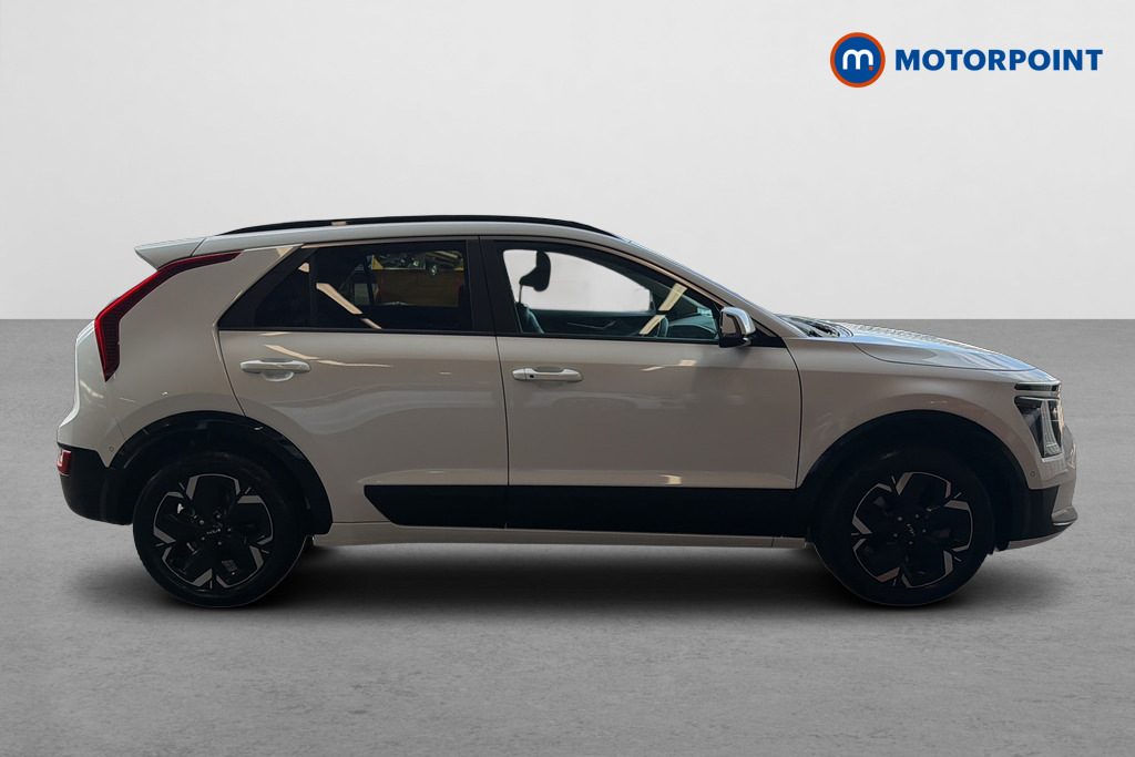 Kia e-Niro 150Kw 4 65Kwh CA24MKG White #4
