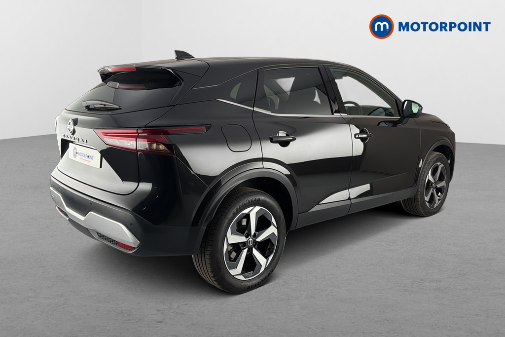 Nissan Qashqai 1.3 Dig-t Mh 158 N-connecta Xtronic YR22YPA Black #5