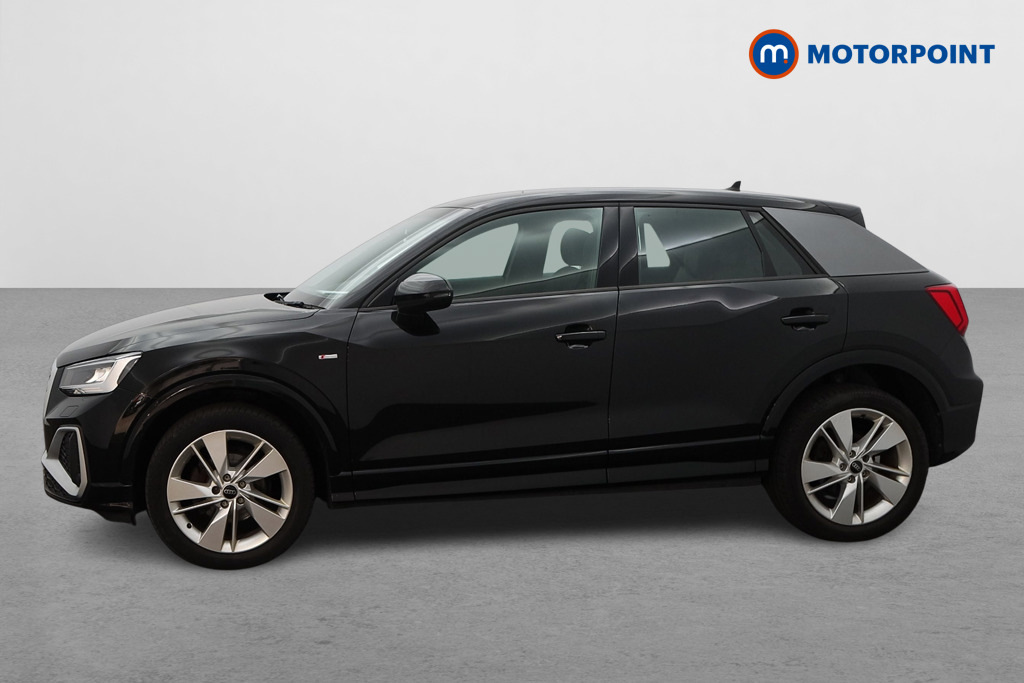 Audi Q2 35 Tfsi S Line SD23CWY Black #4