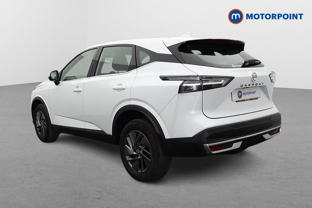 Nissan Qashqai 1.3 Dig-t Mh Acenta Premium White #5