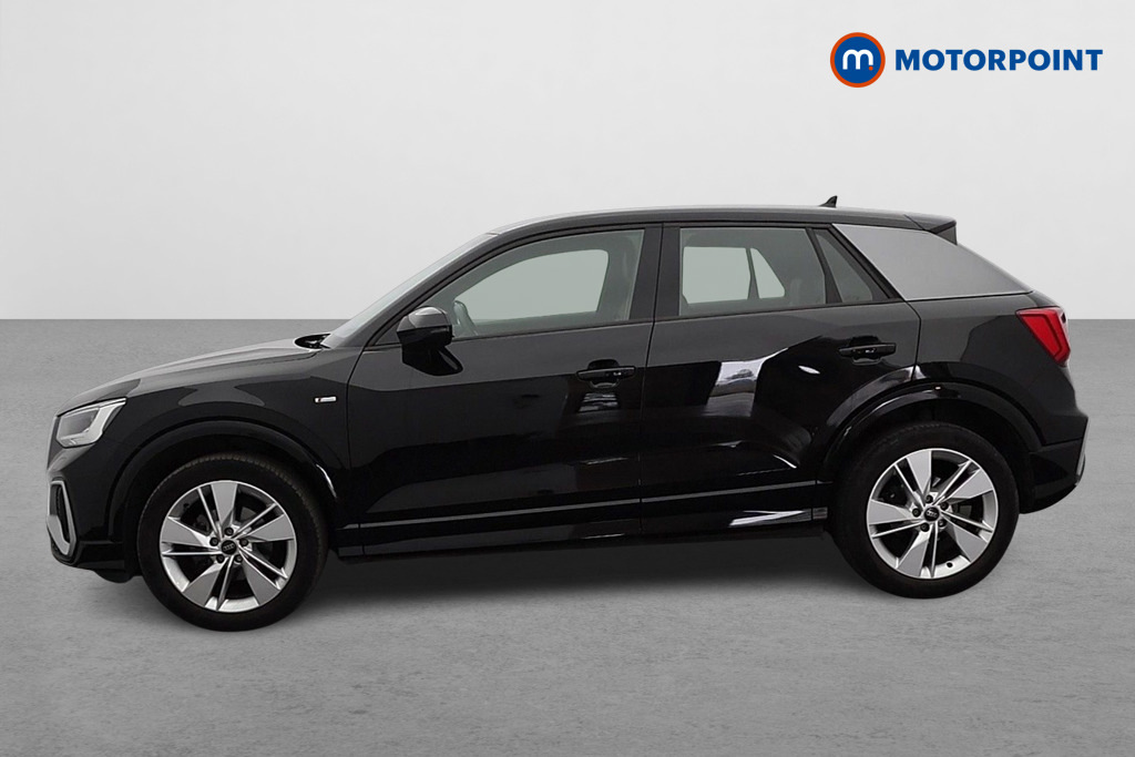 Audi Q2 30 Tfsi S Line FG72HCK Black #4