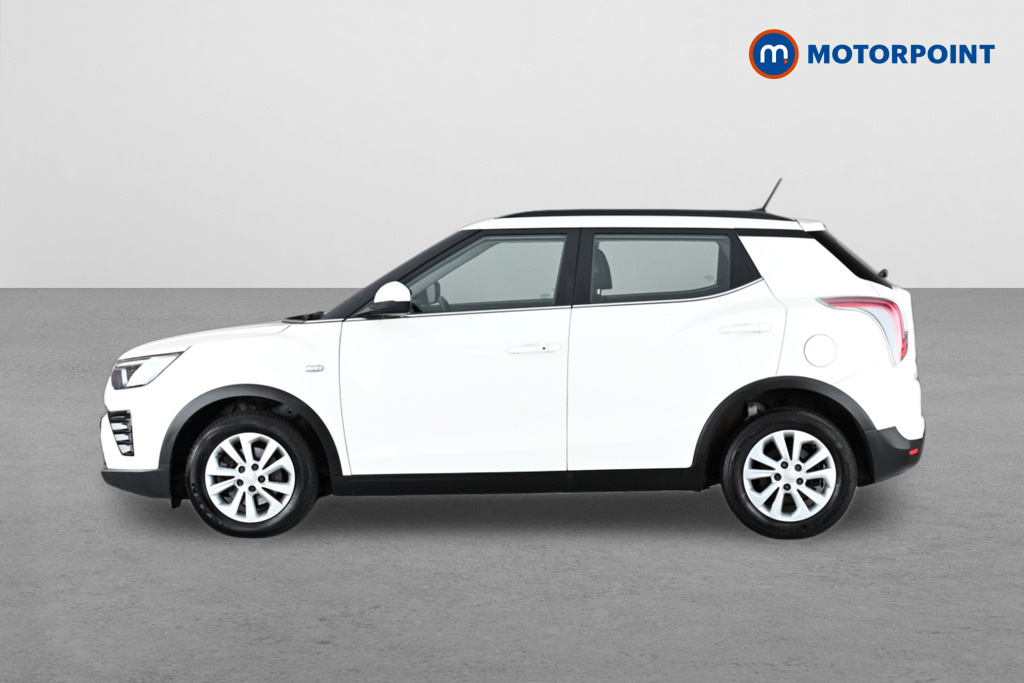 SsangYong Tivoli 1.2P Ventura White #4