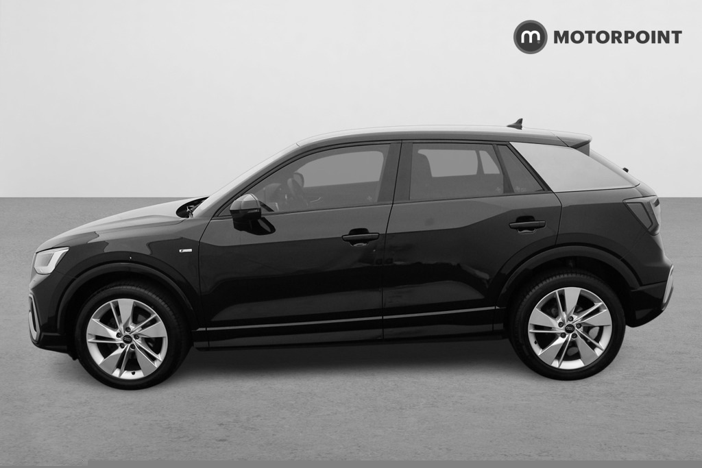 Audi Q2 35 Tfsi S Line S Tronic VK23LLP Black #4