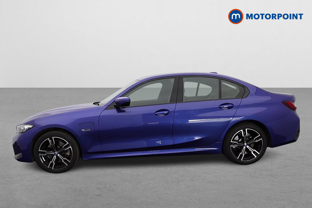 BMW 3 Series 330E M Sport Step ND23GUH Blue #4