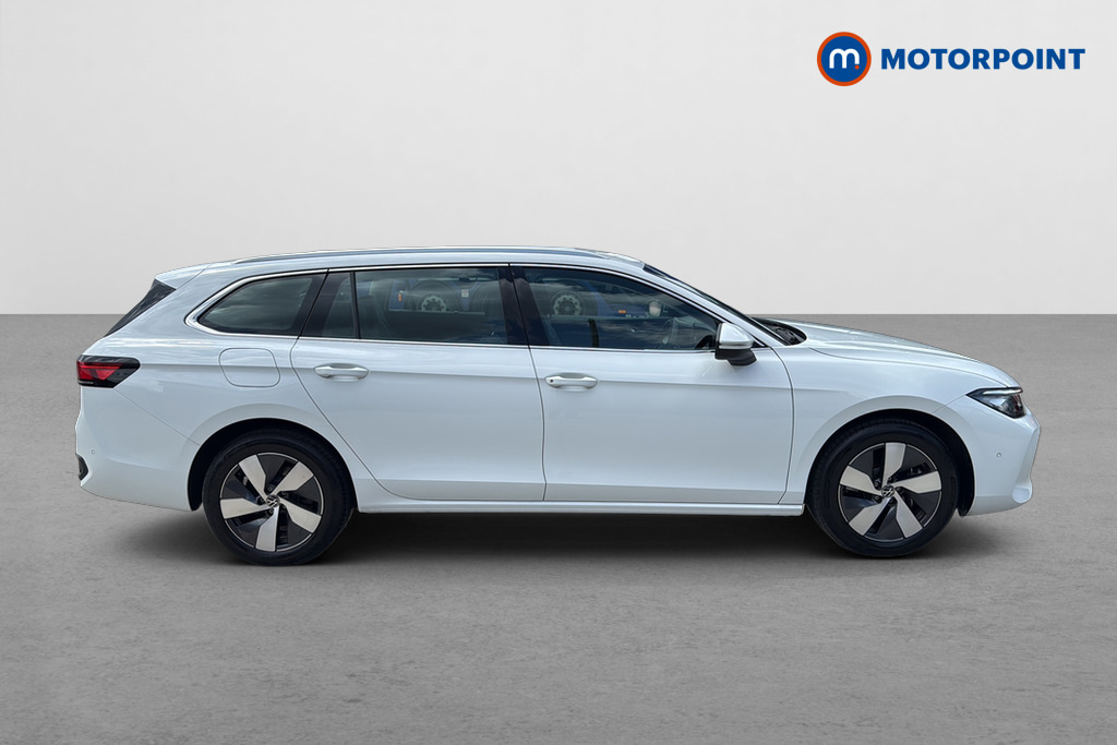 Volkswagen Passat 1.5 Tsi Ehybrid Life Dsg MK25CSV White #4