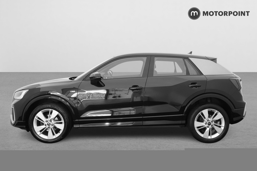 Audi Q2 35 Tfsi S Line EJ23RZO Black #4