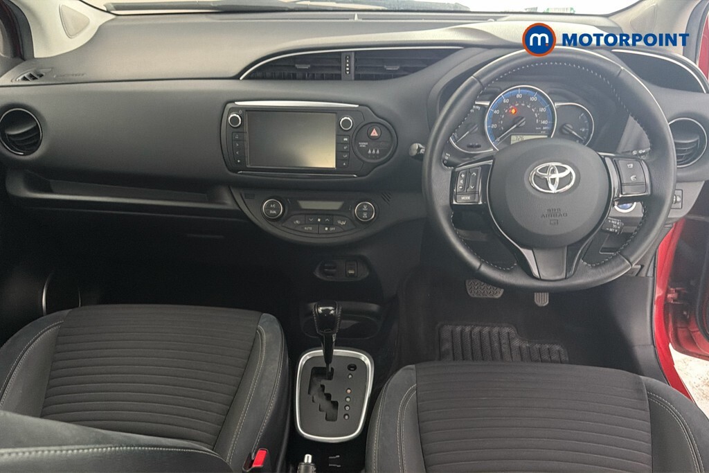 Toyota Yaris Hatchback 1.3 Vvt-i Icon Red #9