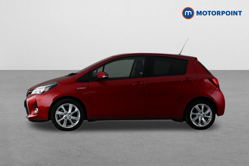 Toyota Yaris 1.5 Hybrid Excel Cvt Red #4