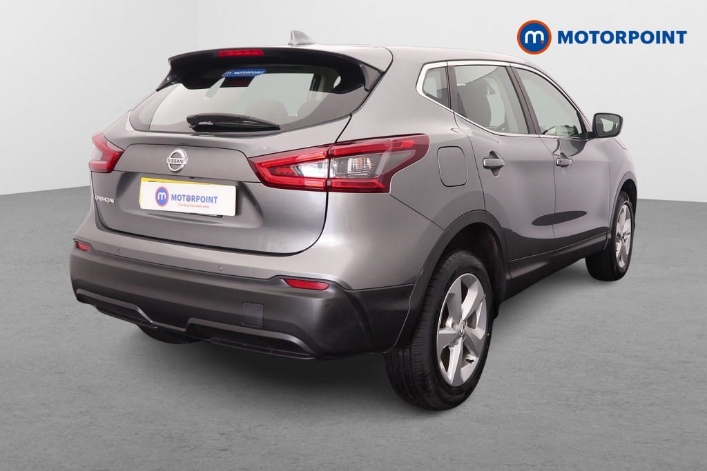 Nissan Qashqai 1.3 Dig-t 160 Acenta Premium EO69UJA Silver #6
