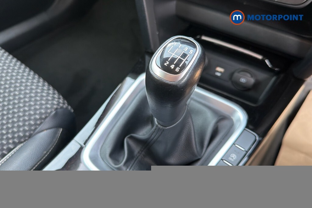 Kia Xceed 1.4 T Gdi 3 Suv 138 Bhp White #15