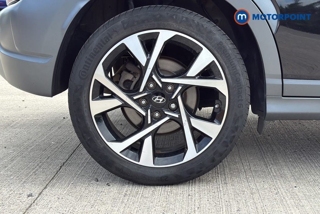 Hyundai Kona Premium 64Kwh 202 Bhp White #44