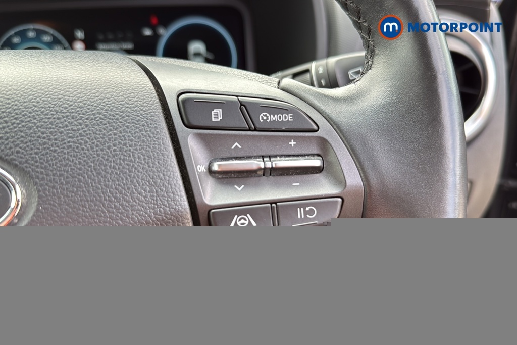 Hyundai Kona Premium 64Kwh 202 Bhp White #10