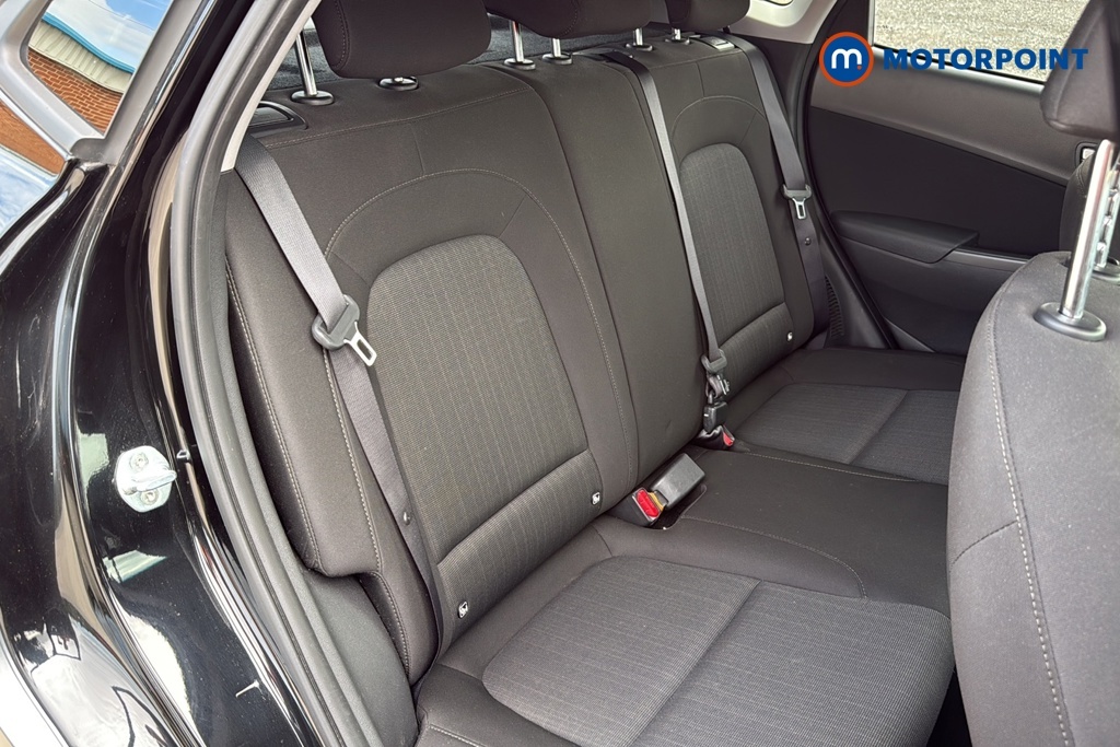 Hyundai Kona Premium 64Kwh 202 Bhp White #30