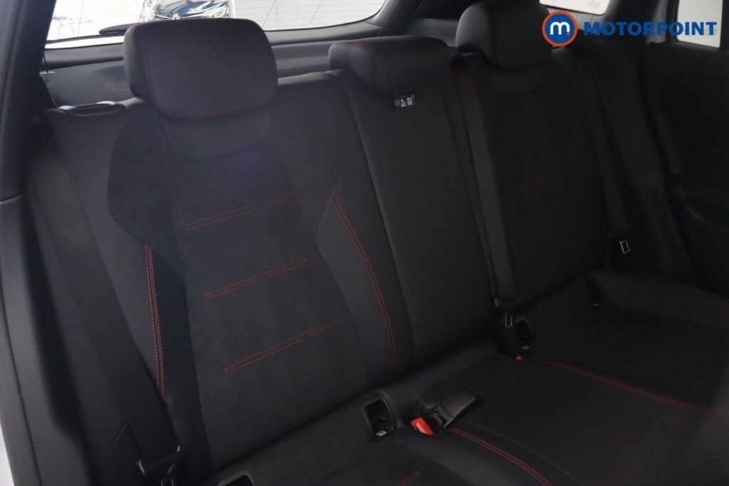 Mercedes-Benz GLA Class 1.3 Gla180 Amg Line Executive Suv 7G- Black #23