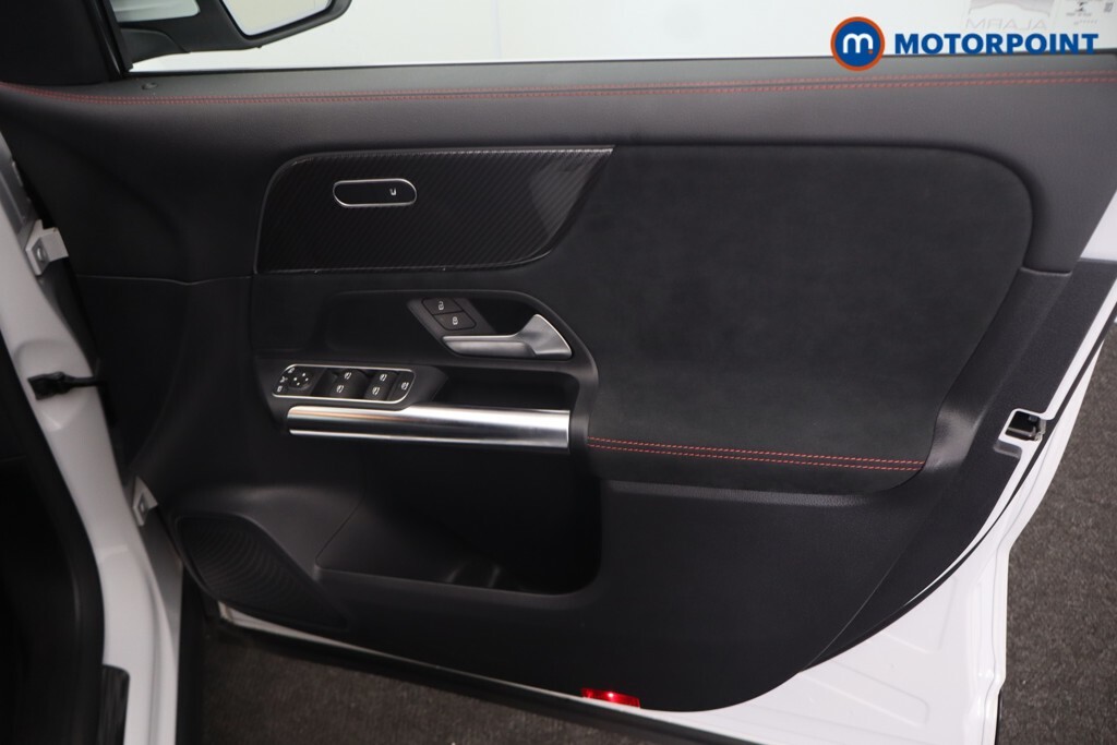 Mercedes-Benz GLA Class 1.3 Gla180 Amg Line Executive Suv 7G- Black #34